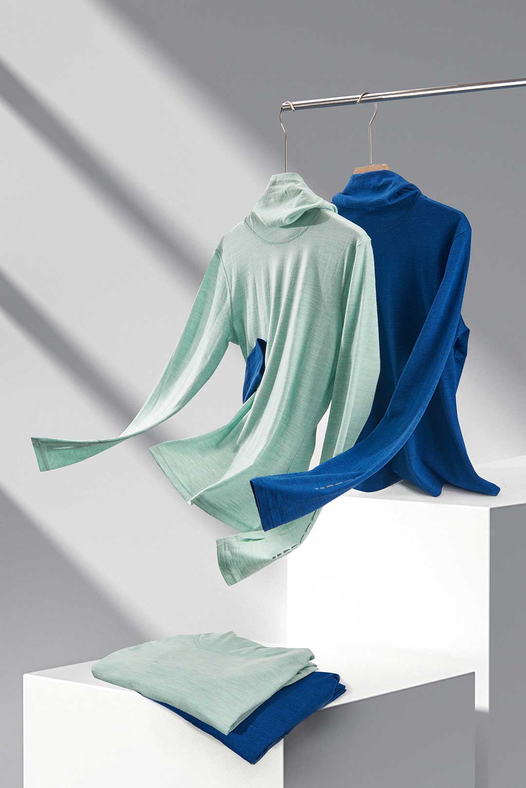 Polar Fleece vs. Wool – Which Keeps You Warmer?