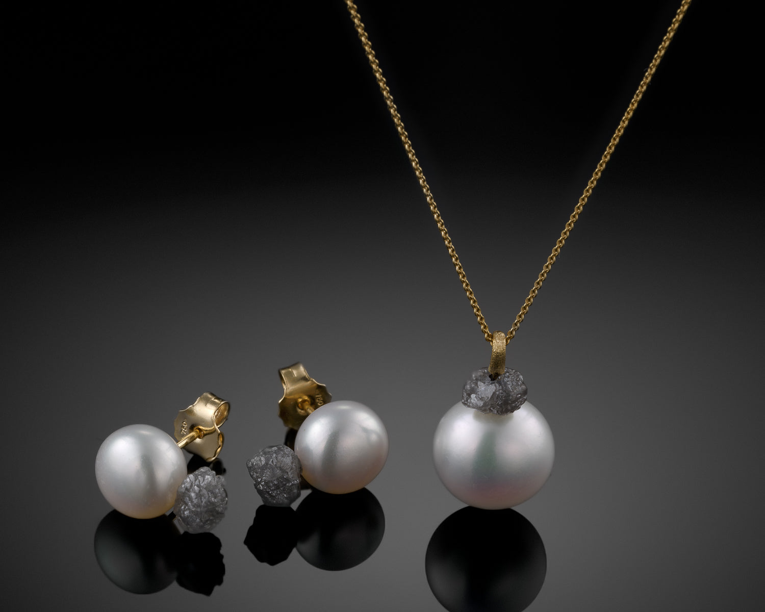 Rough Diamond, Gold earrings, Pearls Jeaelry