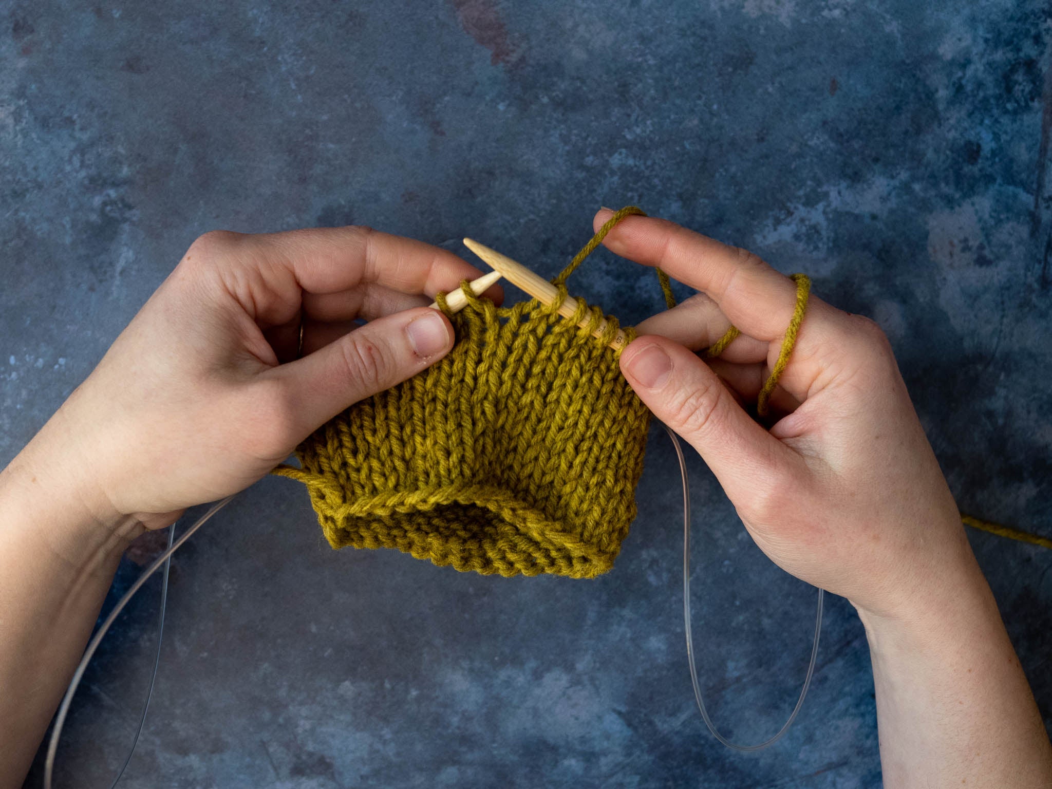 Knitting flat with circular needles, Knitting