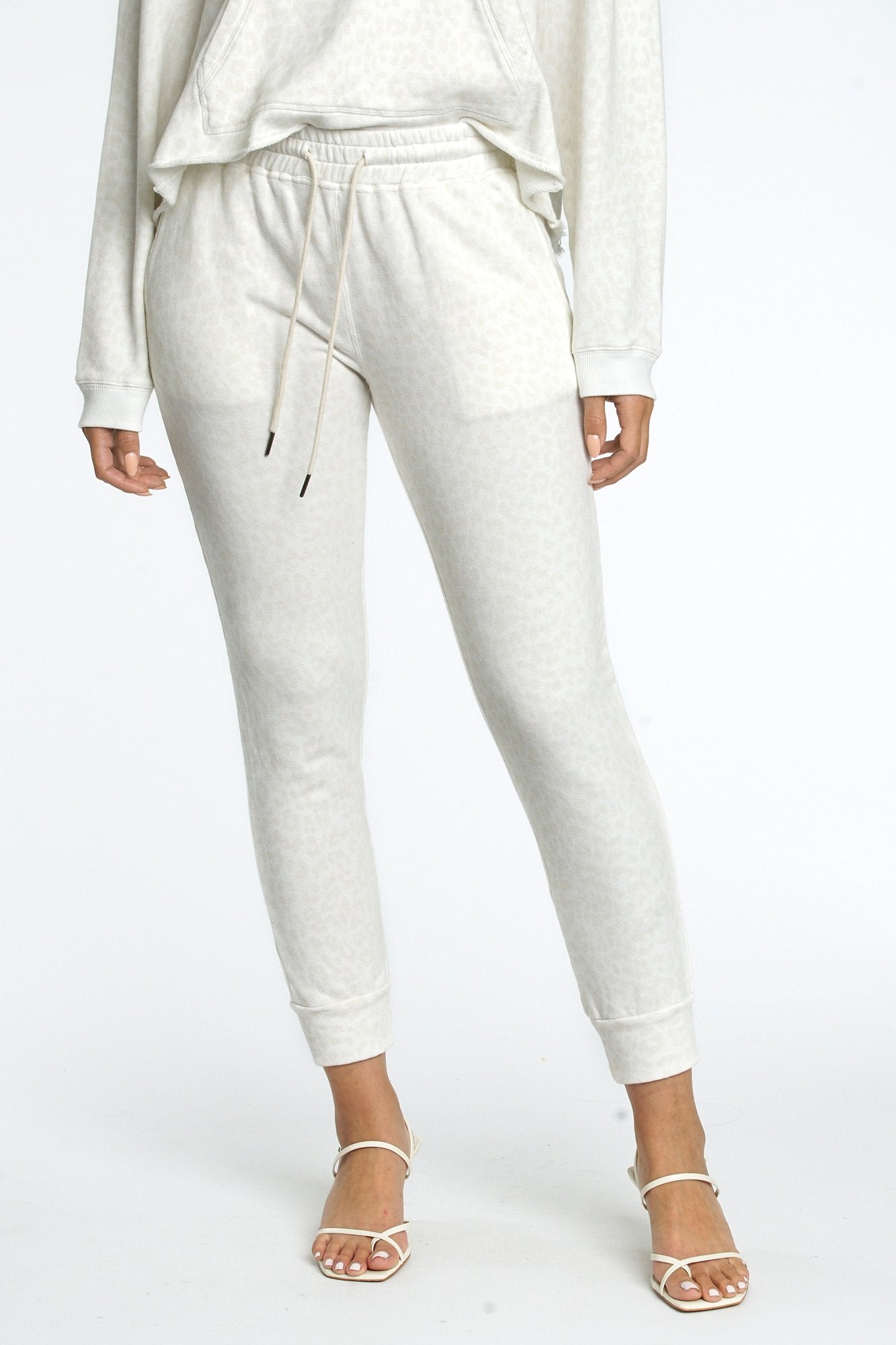 sweats with zipper pockets