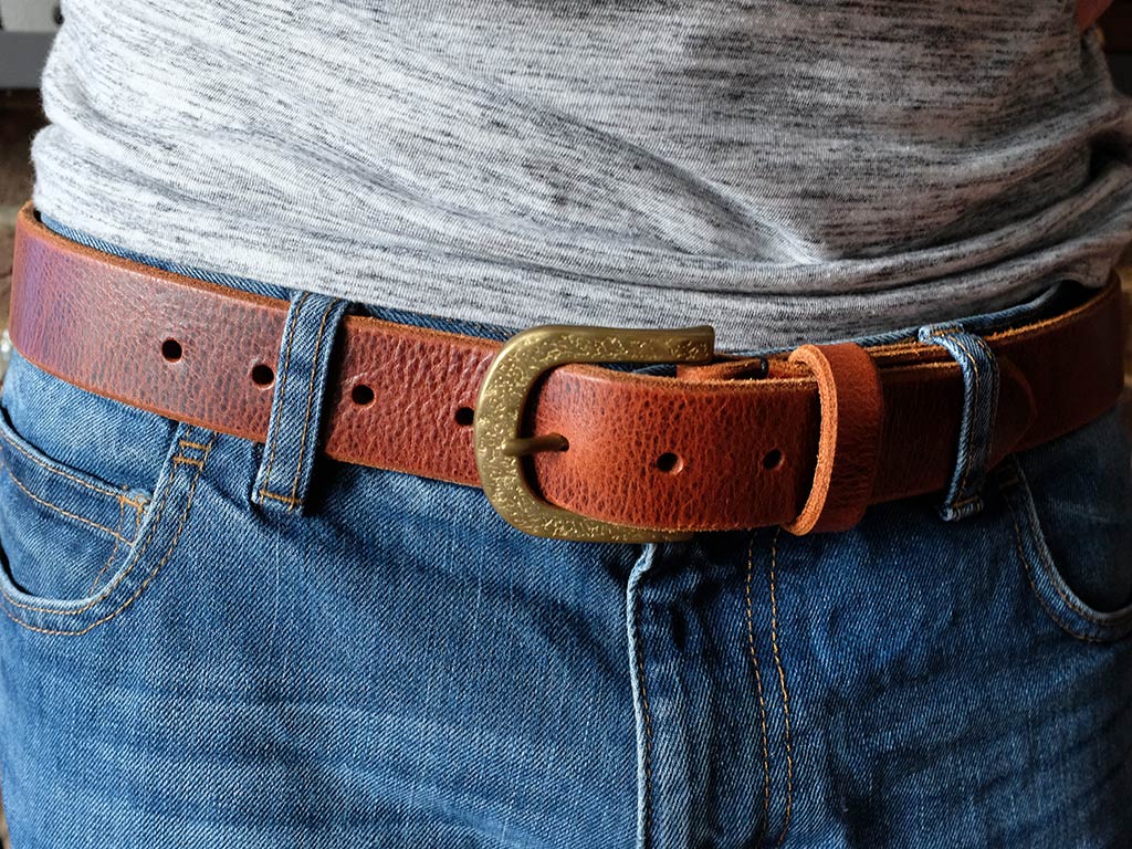Leather Belt 35mm with Textured Brass Buckle – Hide & Home