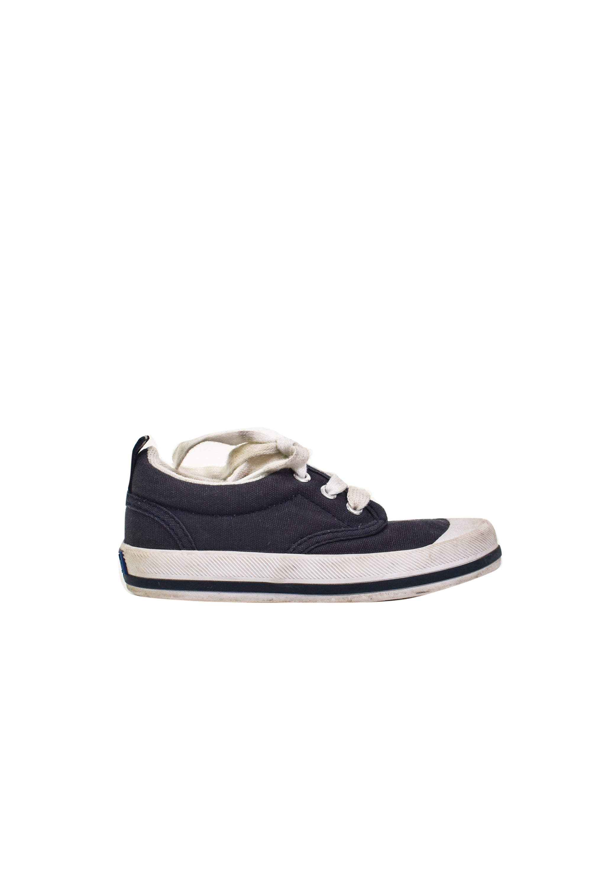 Keds at up to 90% off at Retykle