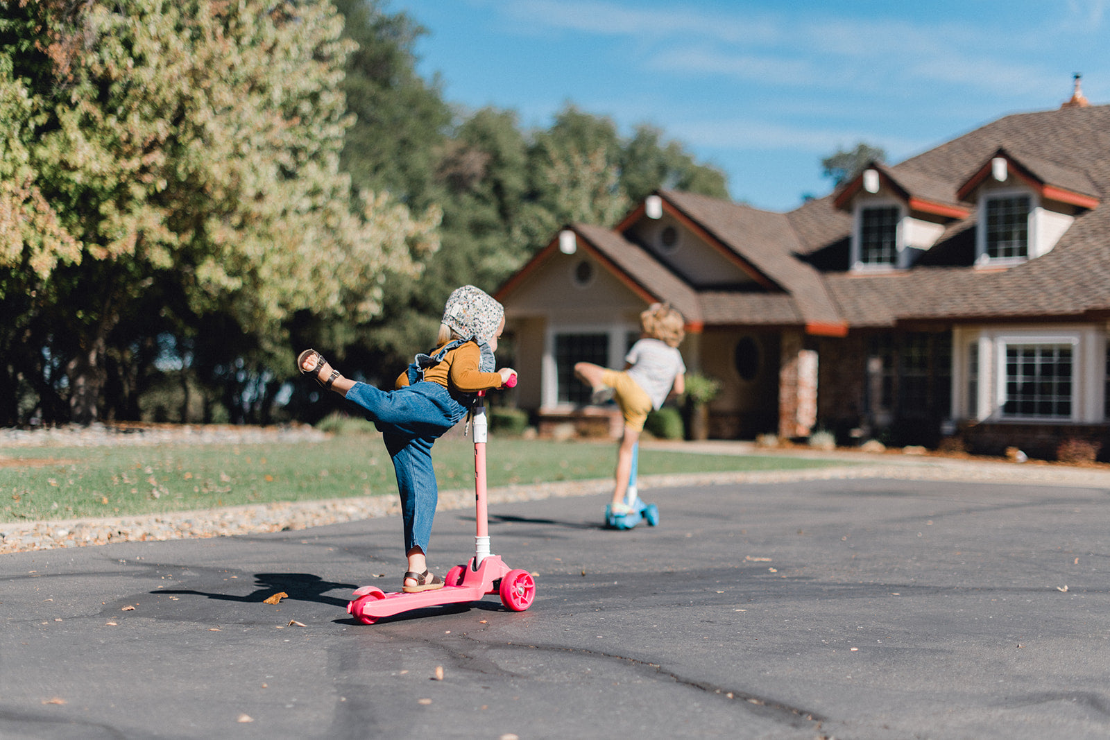 Scooter for Kids Ages 3-5 with Flash Wheels