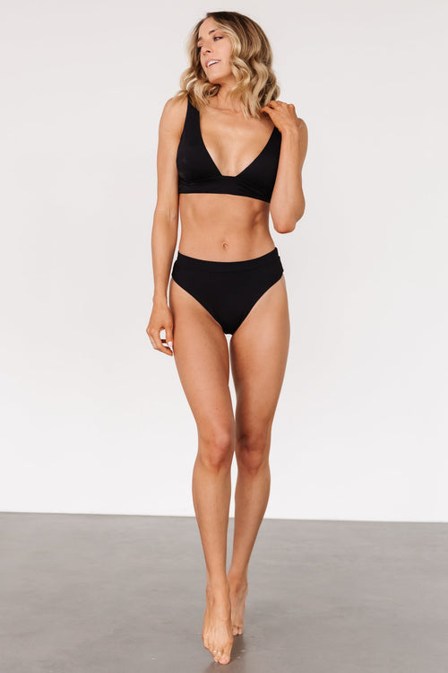 Extra highwaisted bikini bottoms. 63058