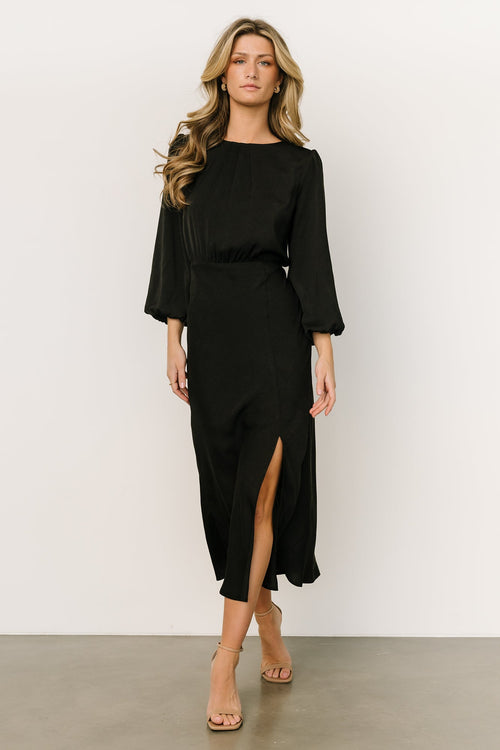 Solid Black Layered 3/4 Sleeve Midi Dress – valanio  Midi dress with  sleeves, Black dress with sleeves, All black dresses