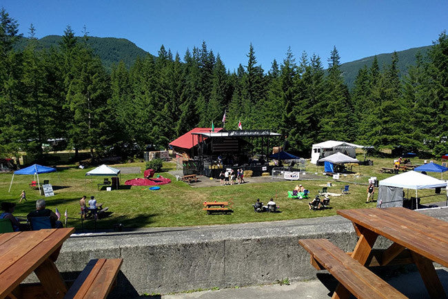 Trayvax Spur Festival: Stage