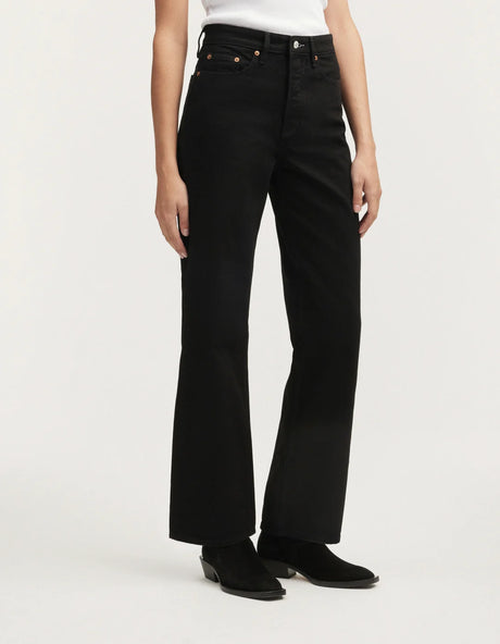 Straight loose fit jean in dark black wash