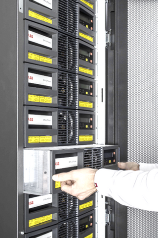 Easily increase available power capacity or remove a module for maintenace or repair from an DPA ABB Modular UPS. In less than10 minutes!