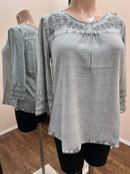 Parsley & Sage Julia 3/4 Sleeve Top