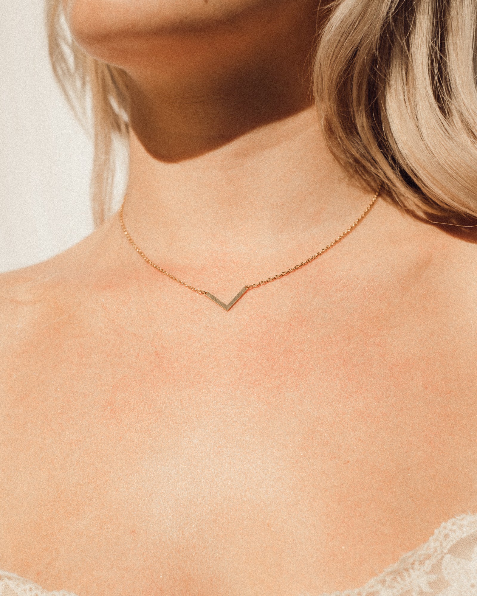 'Extraordinary Things Ahead' Gold Arrowhead Necklace – Marina De Buchi