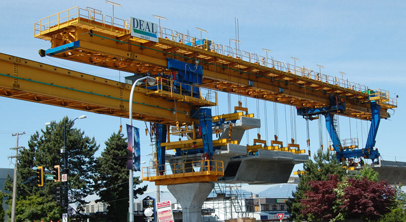 articulated self-launching gantry for span-by-span erection of precast segmental bridges