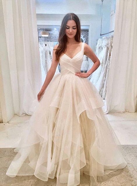 V Neck Sleeveless Simple Tulle  Married White Bridal Gown Wedding Dress