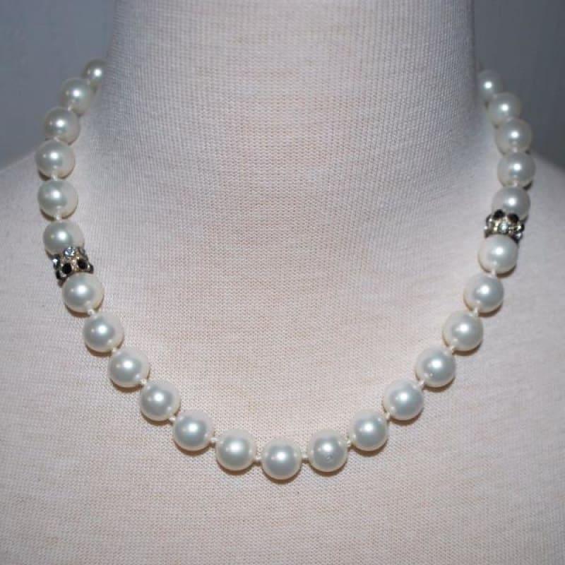 White Pearls With Black Rhinestone Women's Necklace