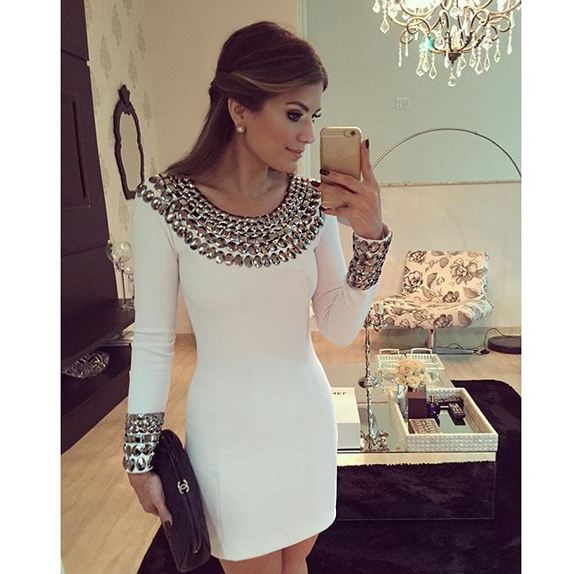 Slim white beaded long-sleeved dress – Shodg