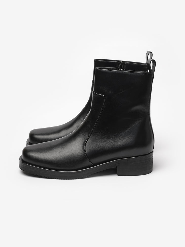 Men's Square Boot in Black– Studio Nicholson