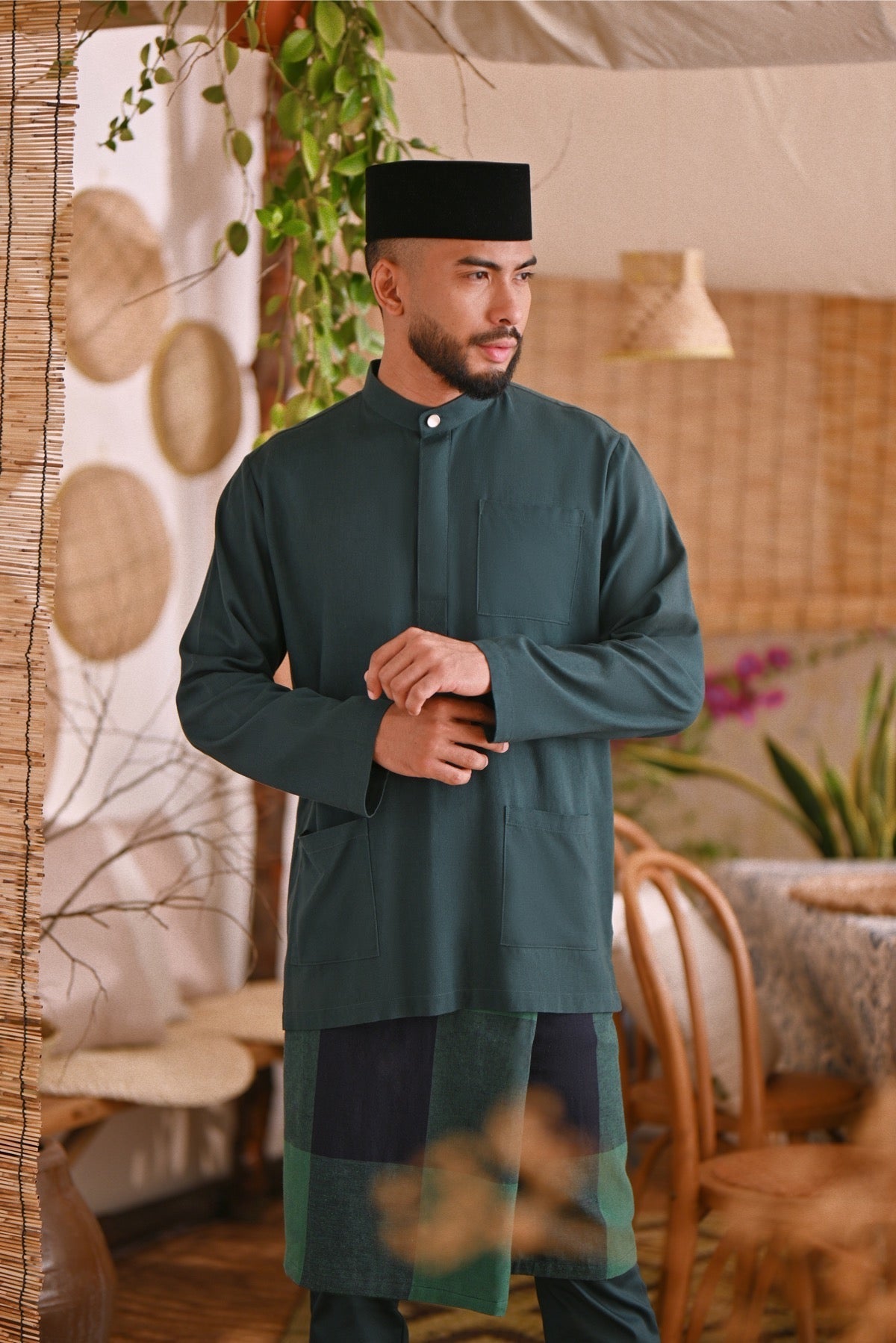 The Evergreen Baju Melayu Top - Emerald Green –