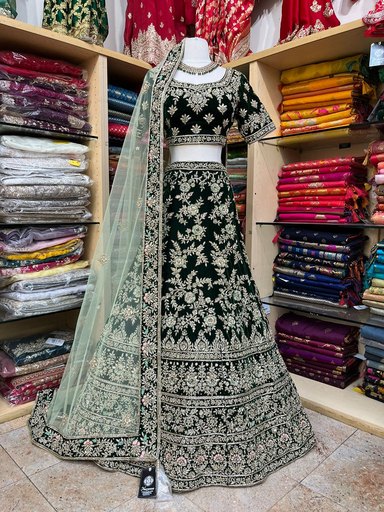 Lehengas – Page 2 – Nazranaa