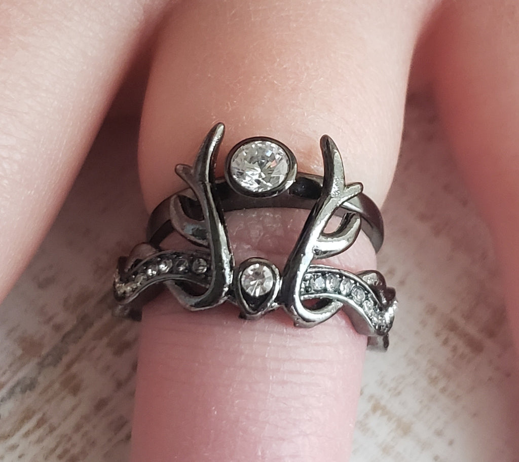 Couples Camo Deer Antler Wedding / Engagement Ring Set His