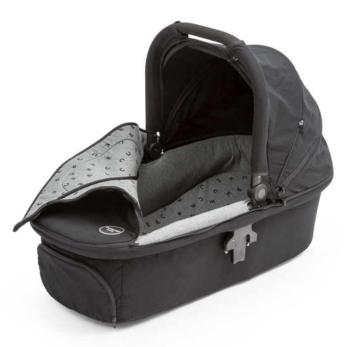 edwards & co oscar g3 pram