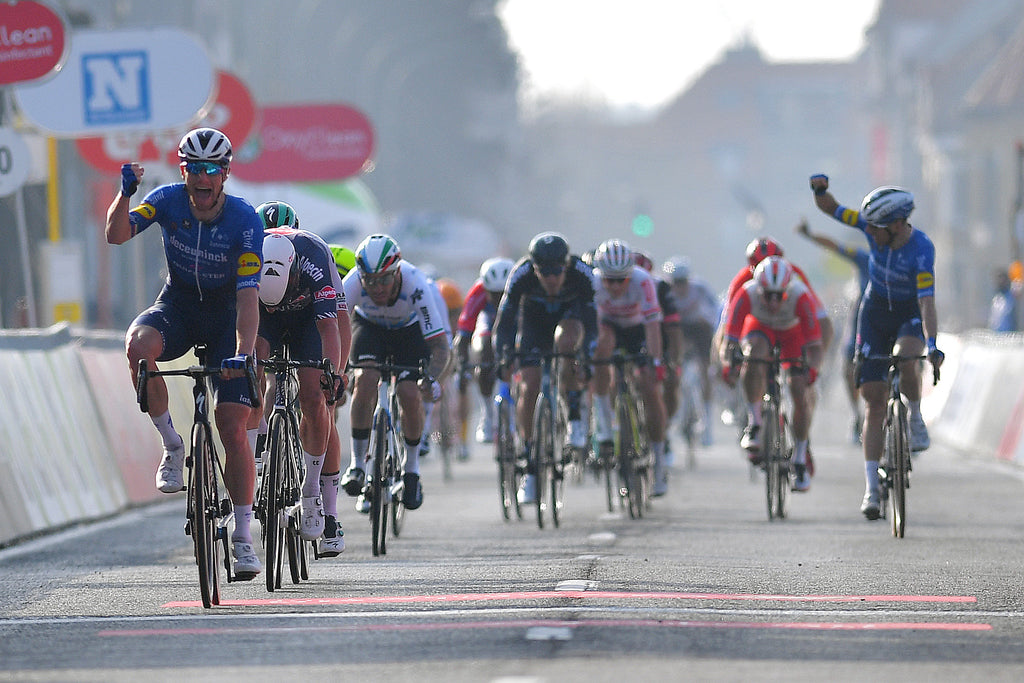 Sam Bennett (Deceuninck – Quick-Step) wins the Oxyclean Classic Brugge-De Panne, his fifth victory this season. Photo © Luc Claessen/Getty Images