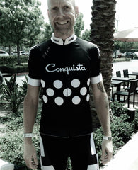 Ultra cyclist Colin Stokes wearing his KALAS jersey prize