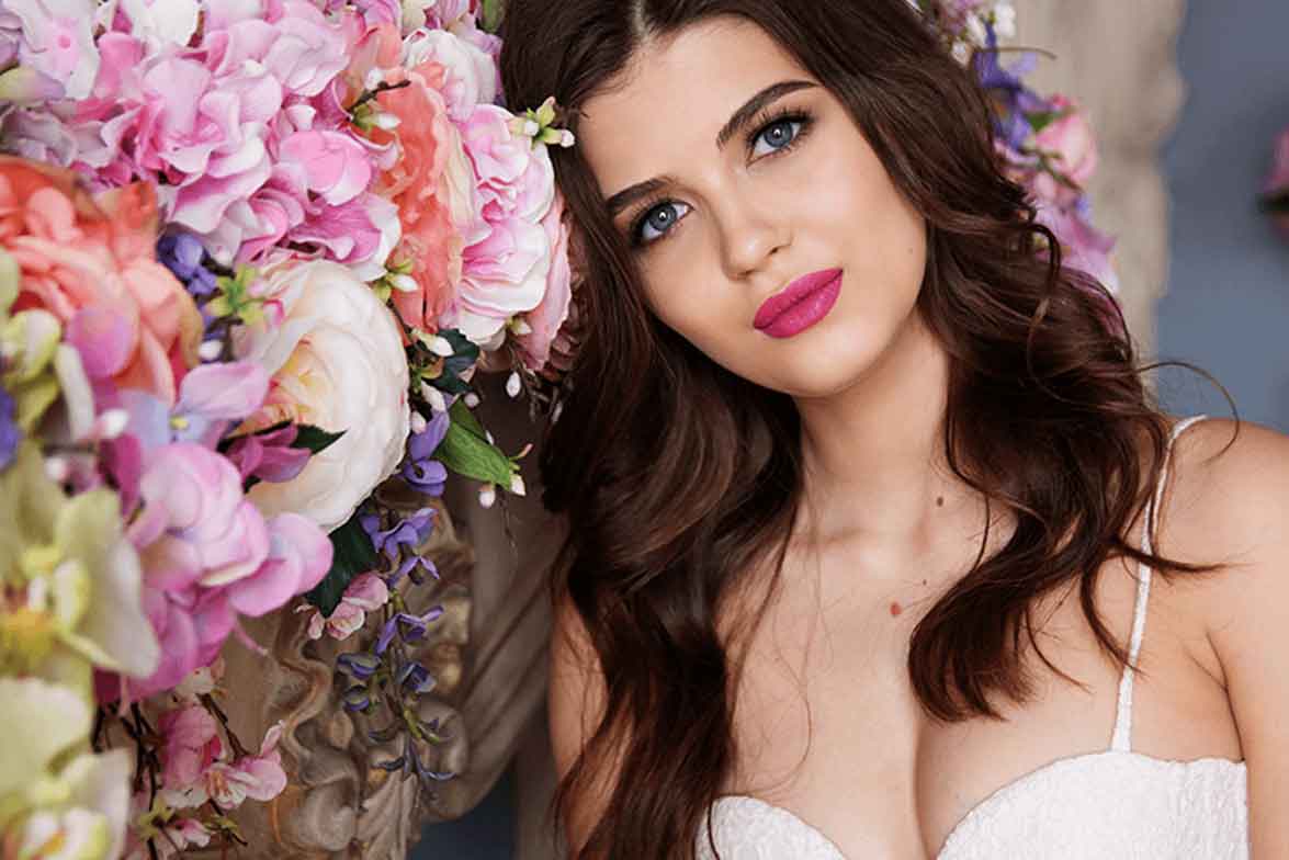 Bridal Makeup Products, Told By Professional Makeup Artist – Cosmetics