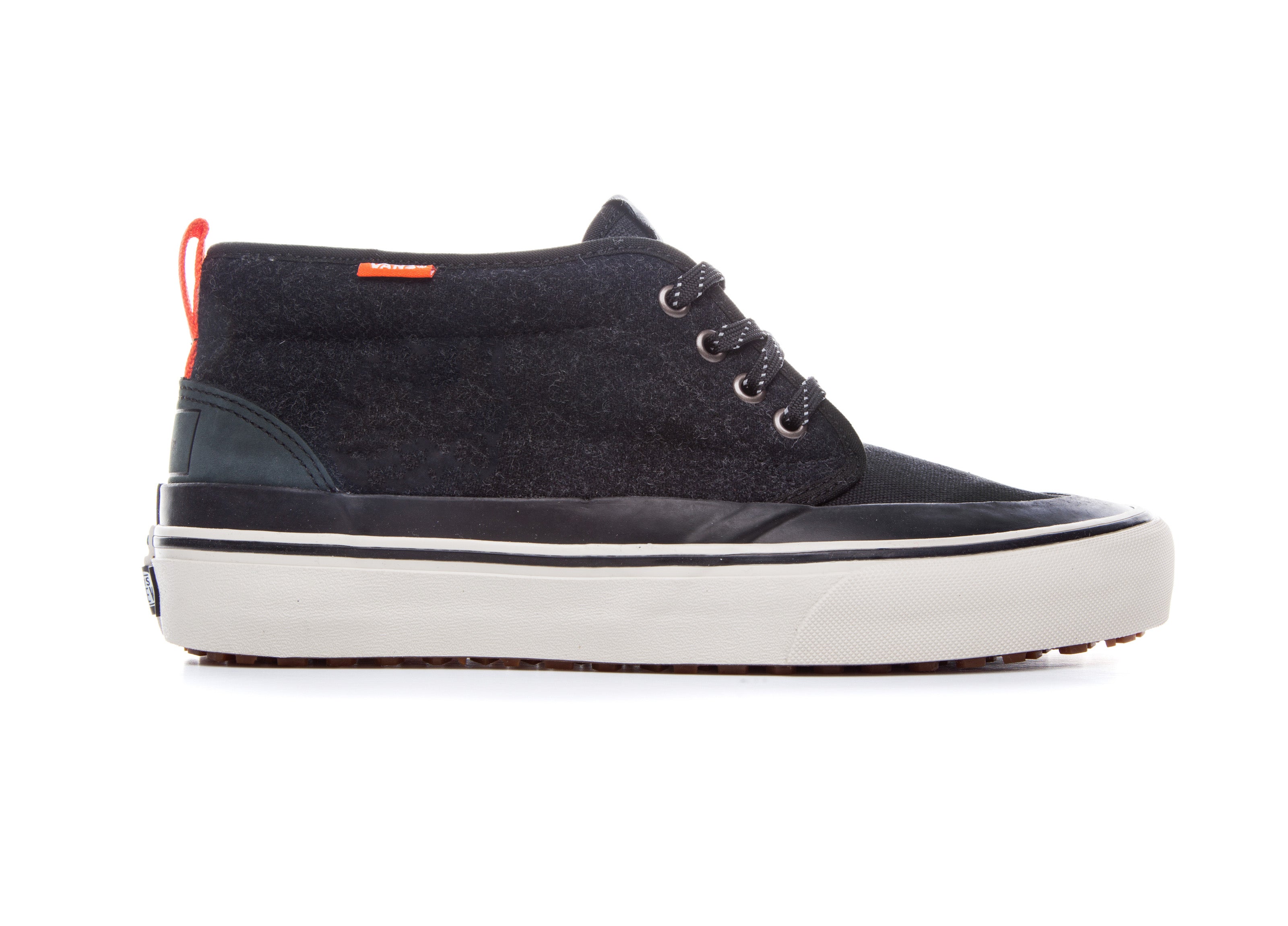 vans chukka mte