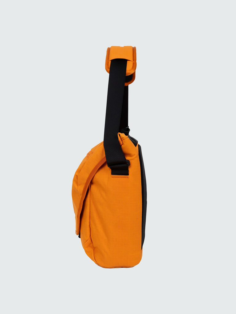 Image  orange shoulder bag
