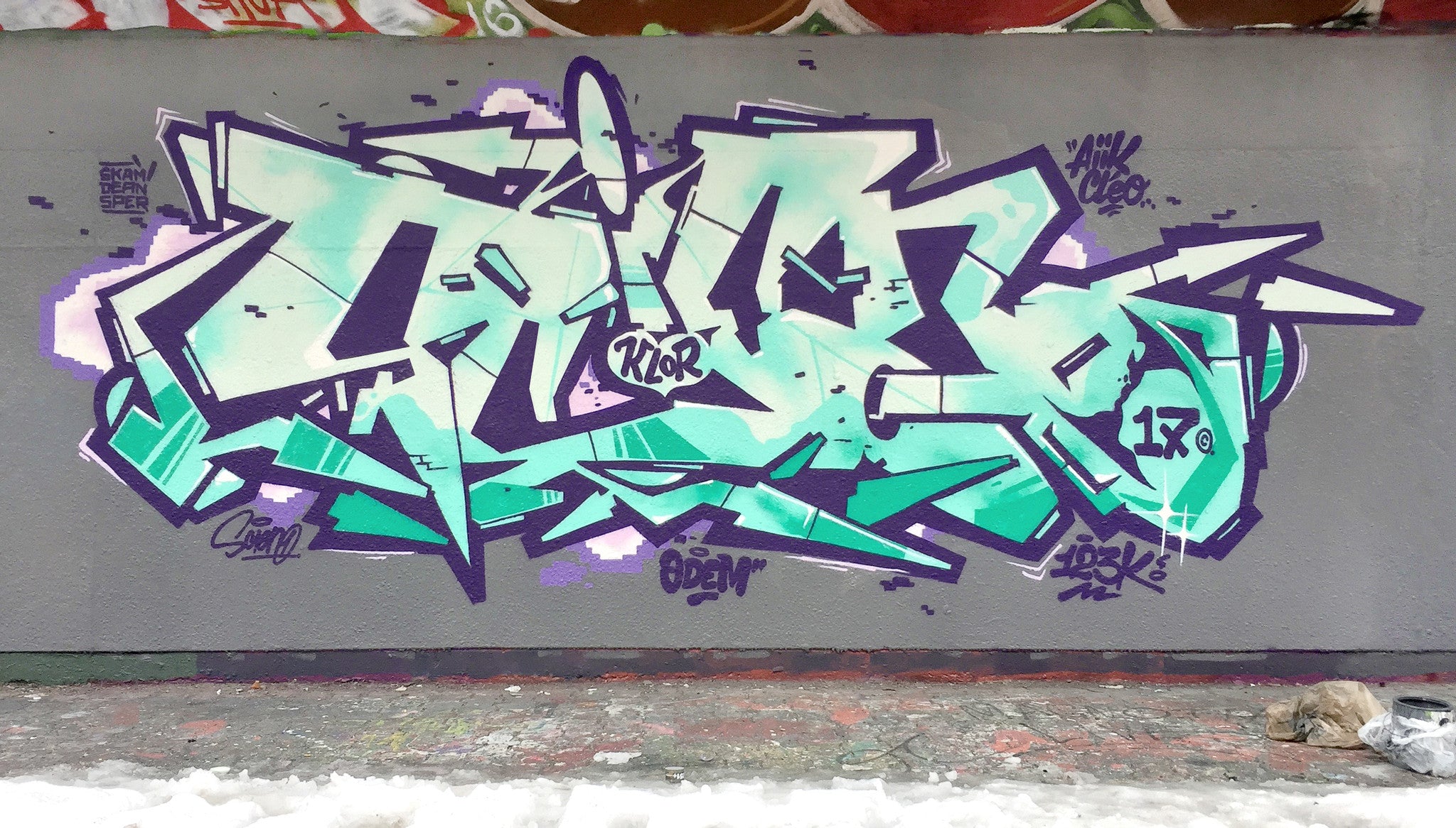 123KLAN graffiti Scien wall 