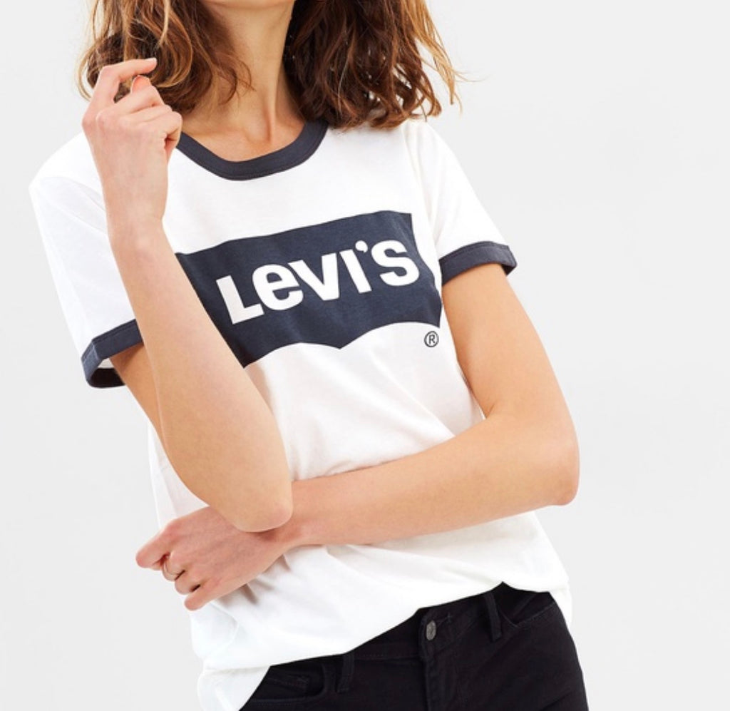 levis batwing logo