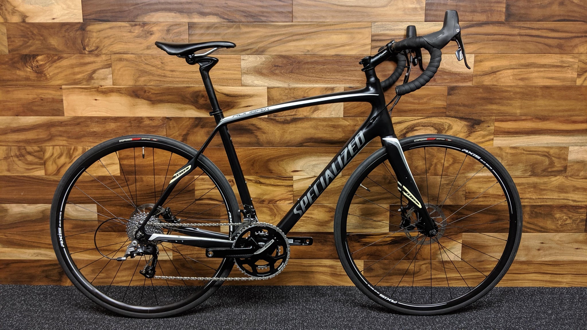 specialized roubaix sl4 carbon road bike