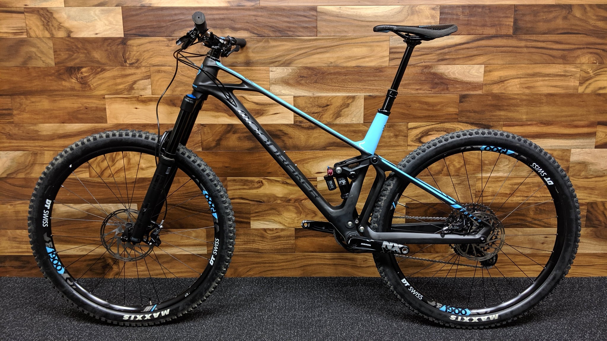 mondraker foxy r carbon