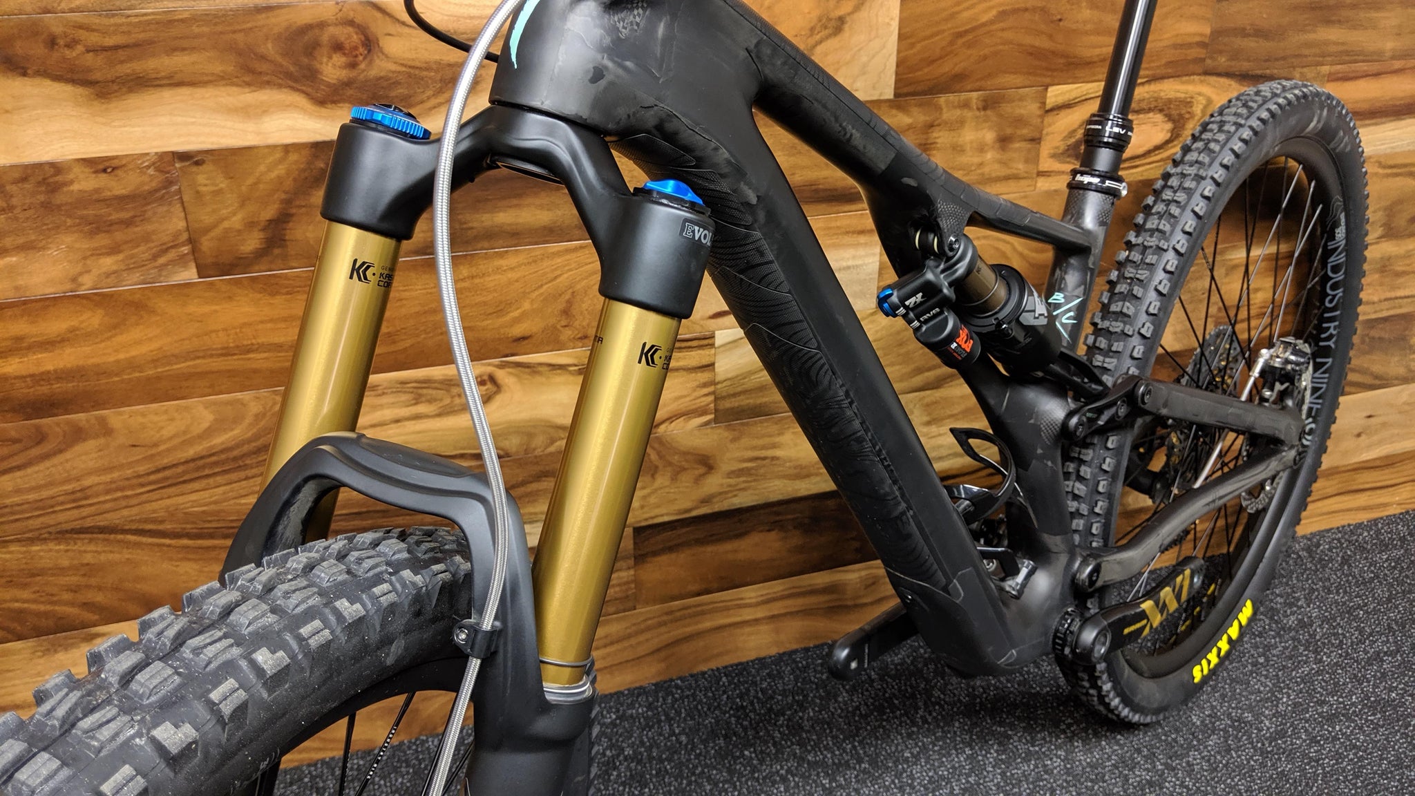 specialized stumpjumper evo pro 2020