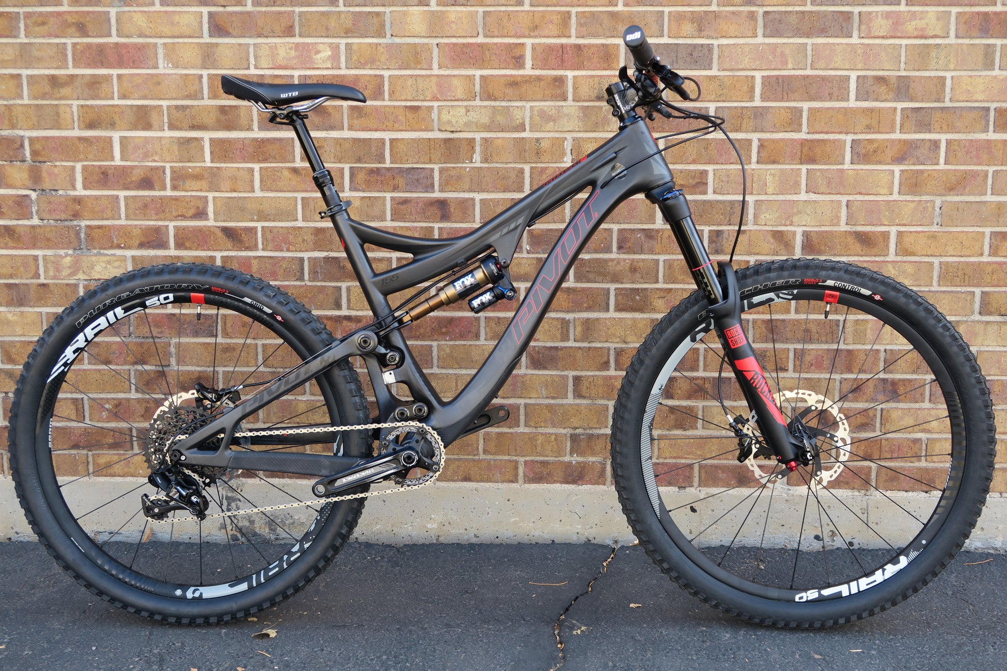 2015 pivot mach 6 carbon specs