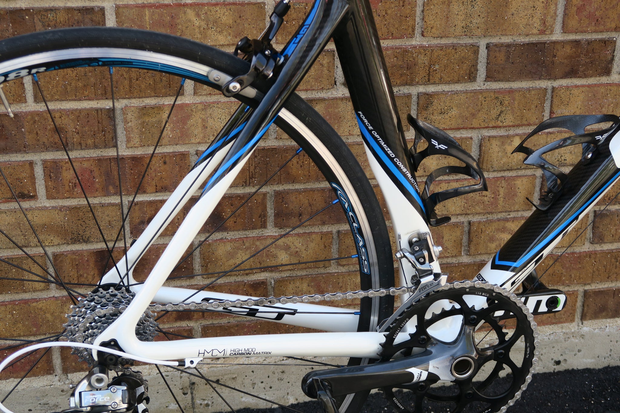 gt strike carbon road bike