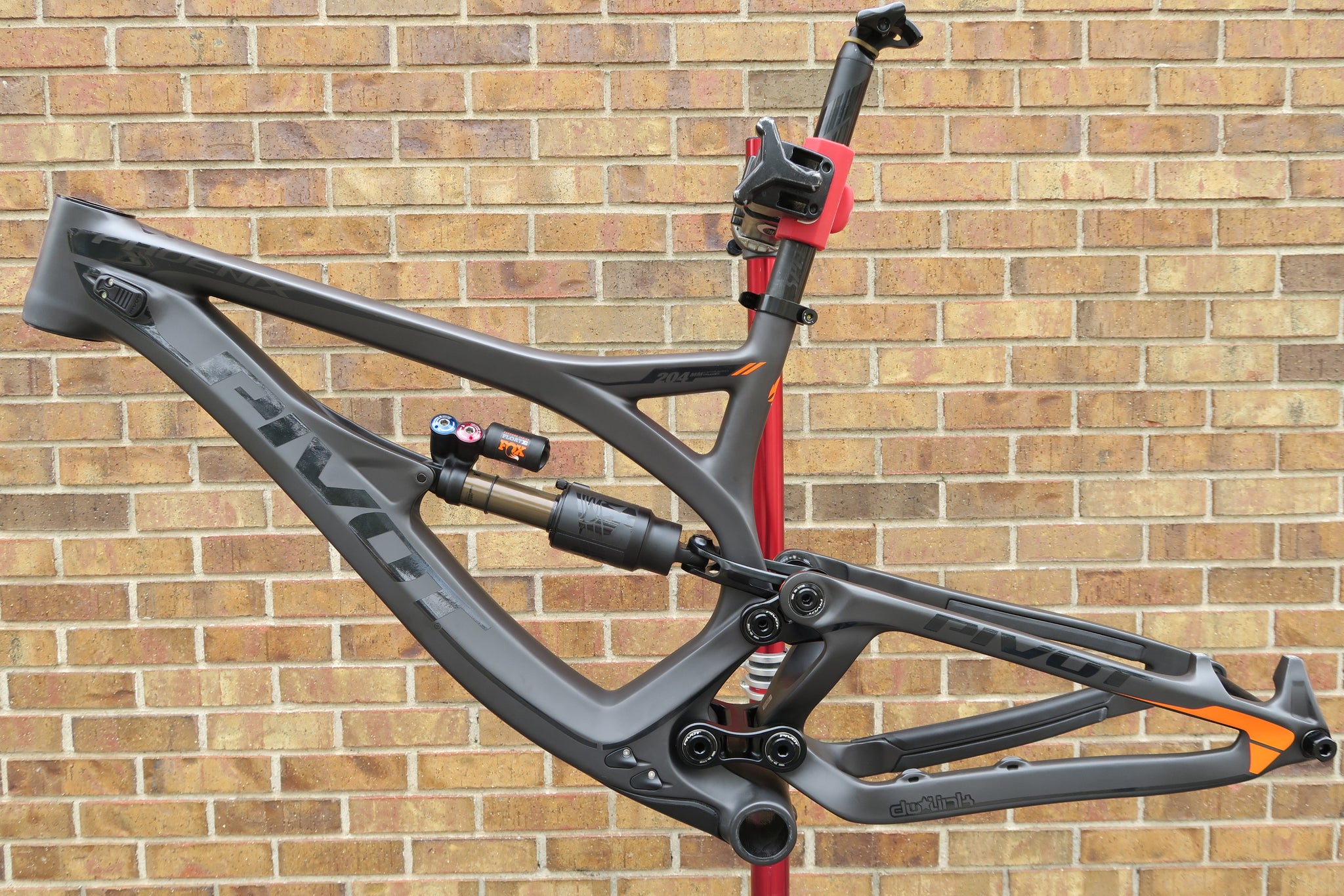 pivot phoenix frame