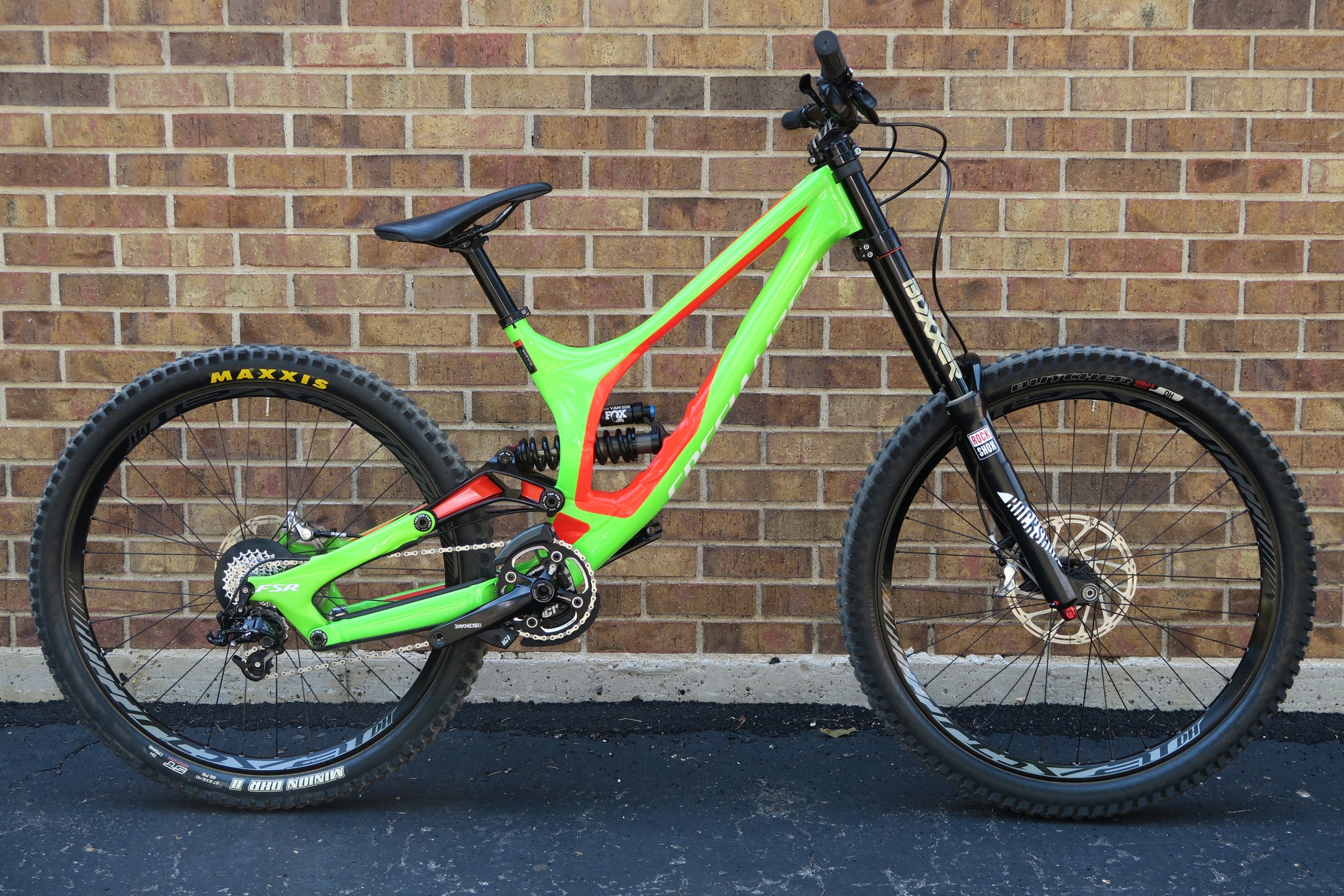 2017 specialized demo 8