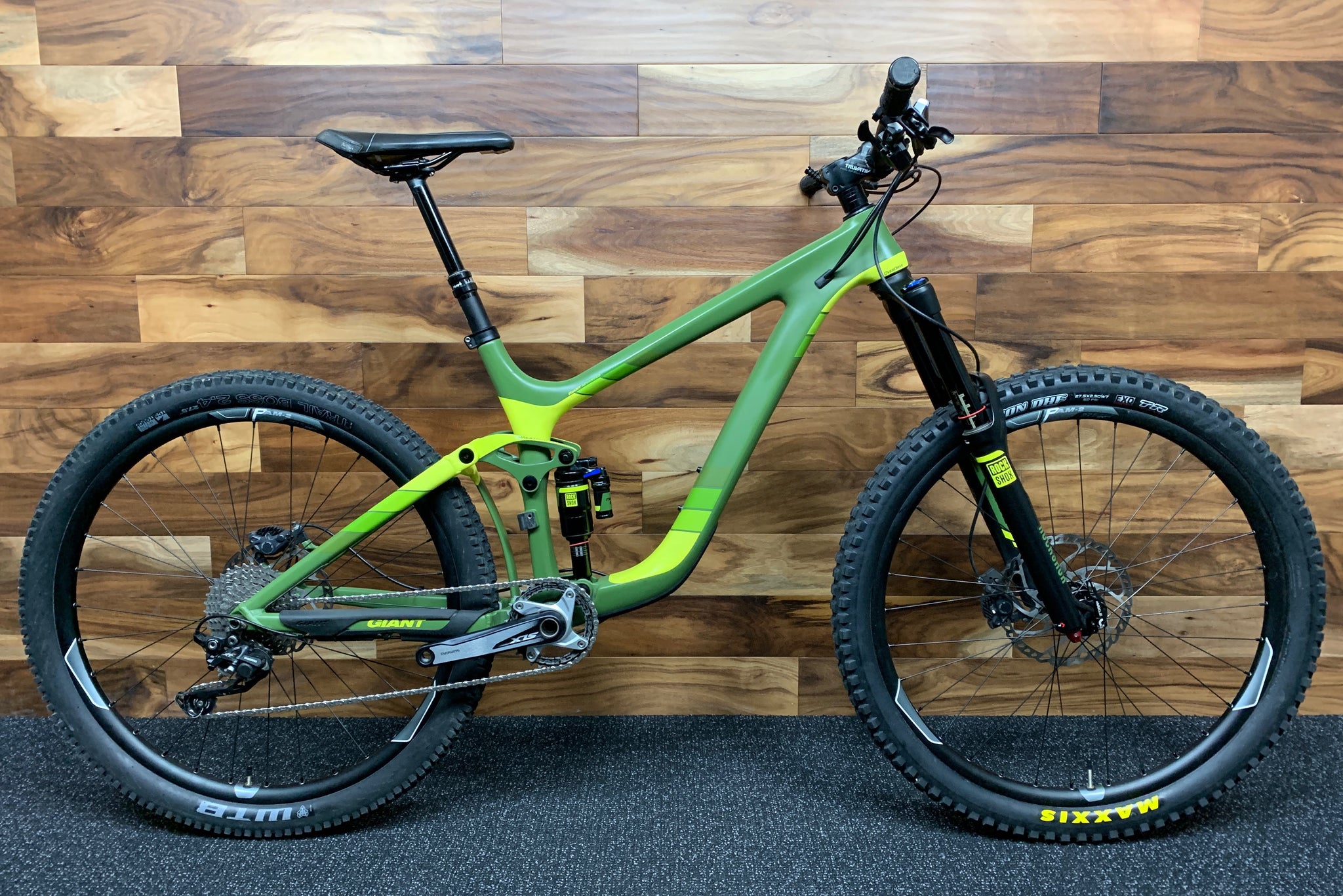 2015 giant reign advanced