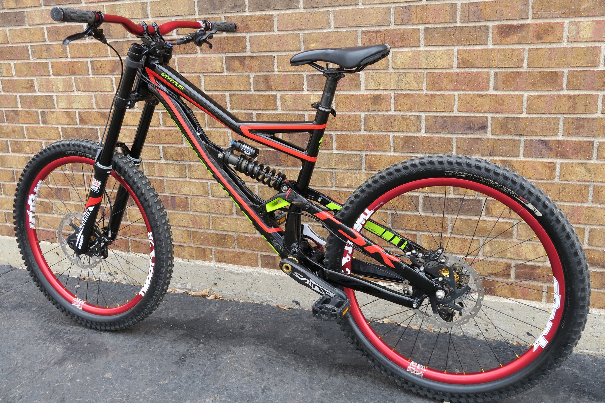 specialized status 2 2014