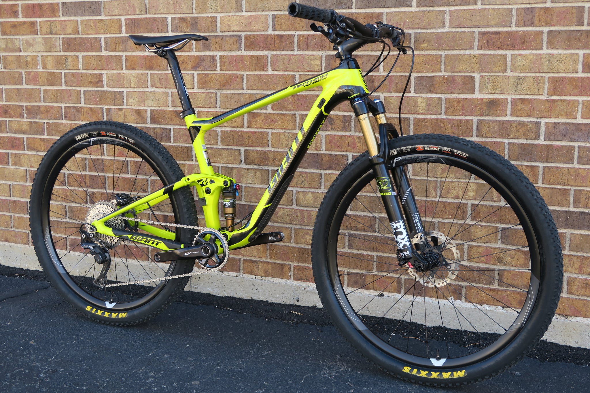 2016 giant anthem advanced