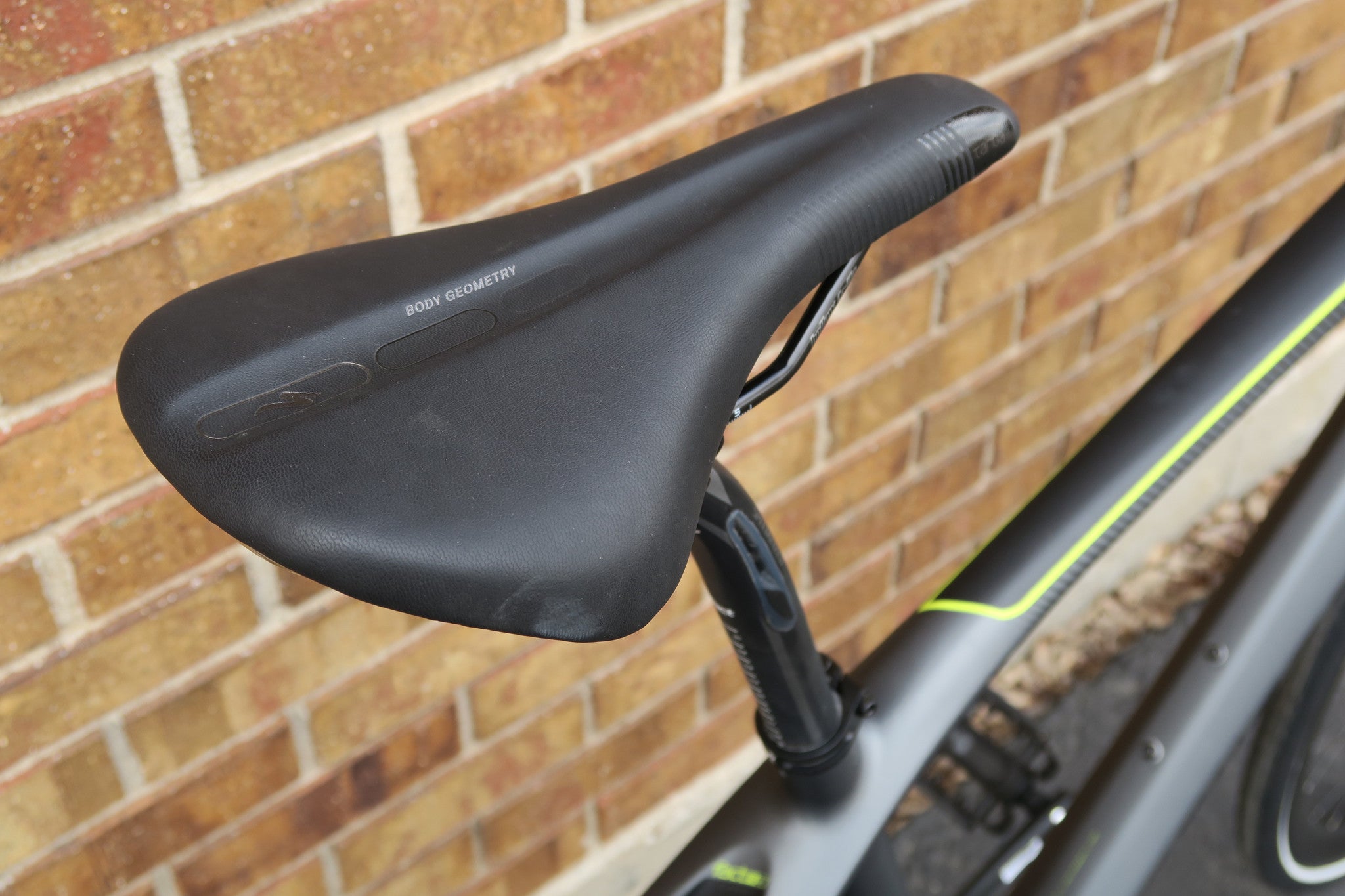 2014 SPECIALIZED SIRRUS COMP CARBON – Altitude Bicycles