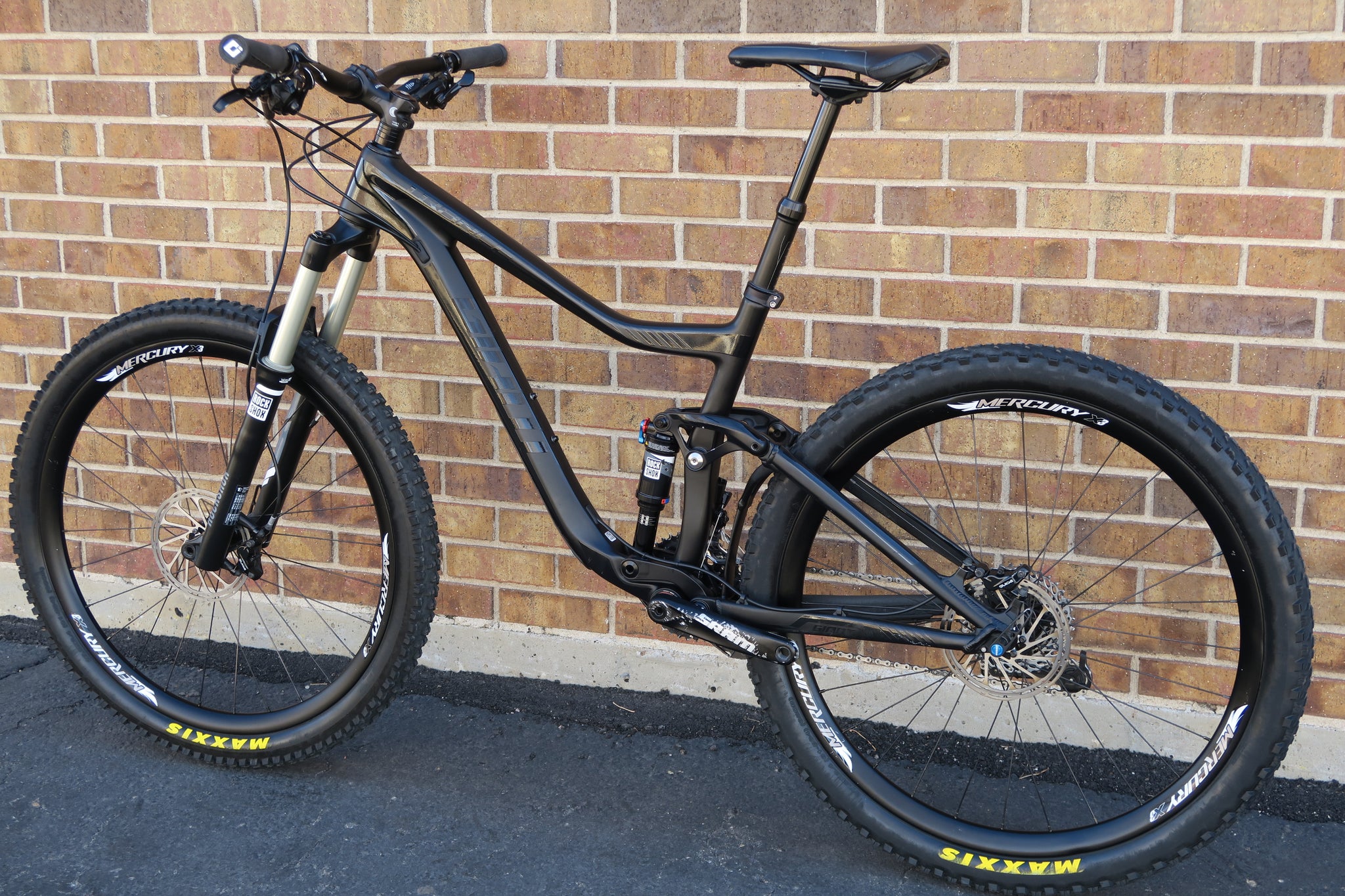 giant 2016 trance 27.5 2 bike