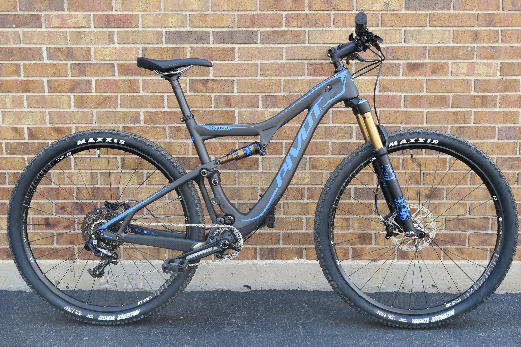 mens suspension mountain bike