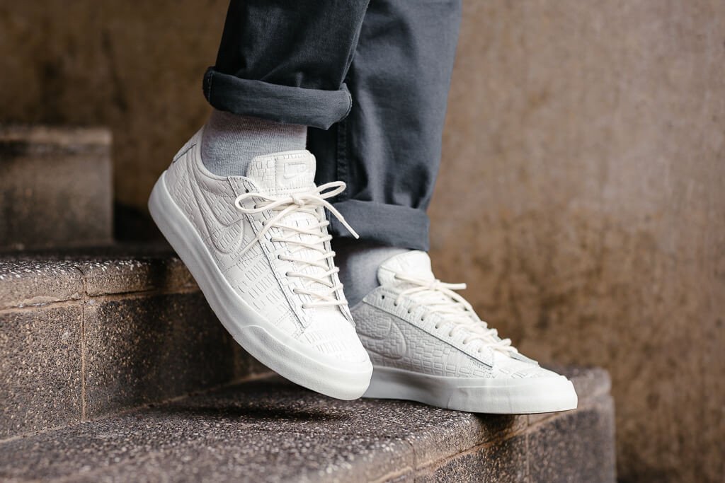 nike blazer studio low