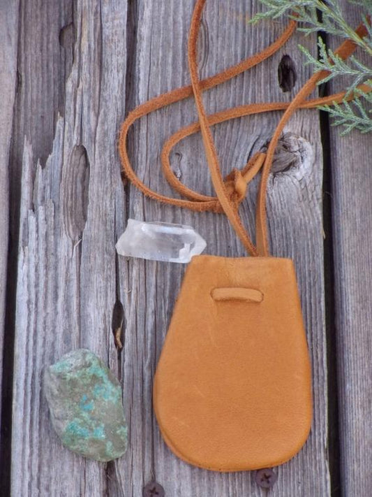 Leather Lipstick Pouch, Personalized Leather Pouch Necklace, Medicine Bag  Necklace, Neck Pouch for Tiny Devices, Healing Stones Holder 