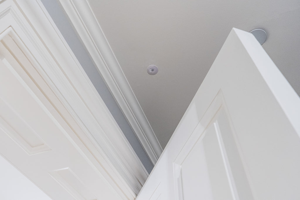 Door opening revealing a Motion Sensor 360 - Faradite