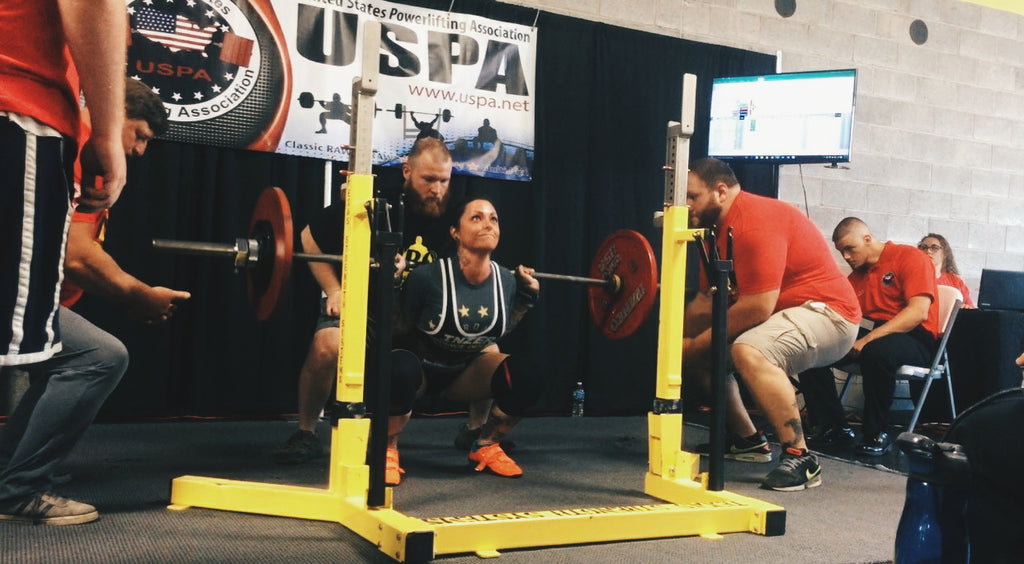 Women powerlifting, squats