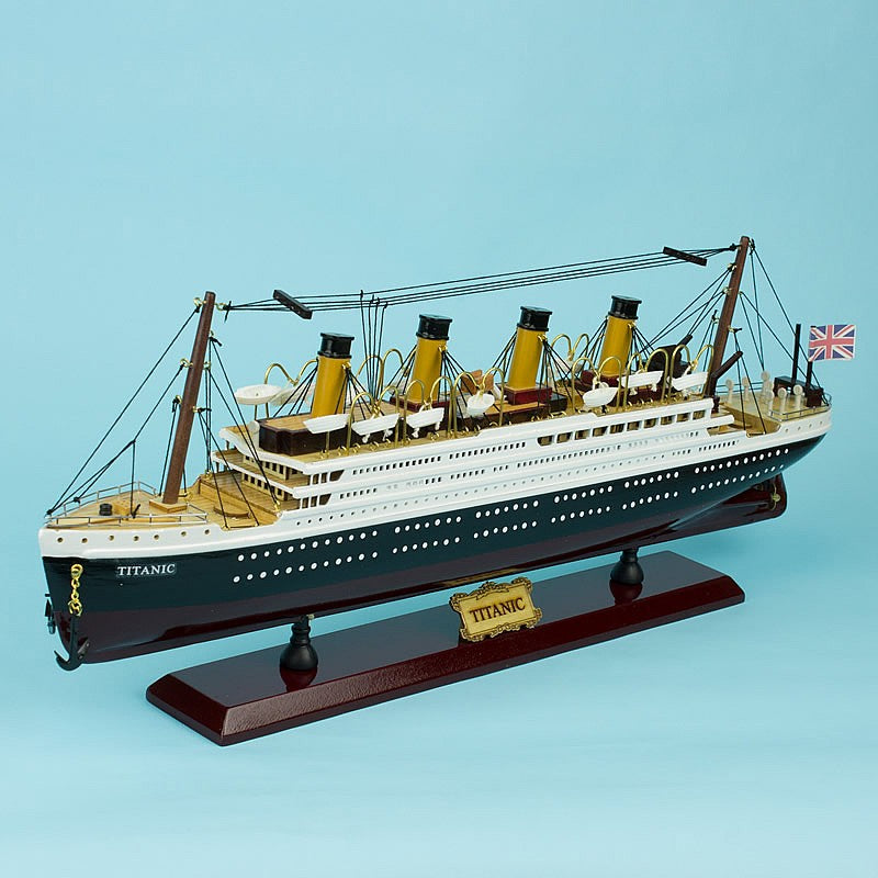 RMS Titanic Model | ChasNewensMarine