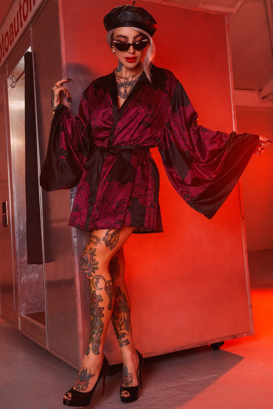 Rosie Black Satin and Lace Robe – Playful Promises