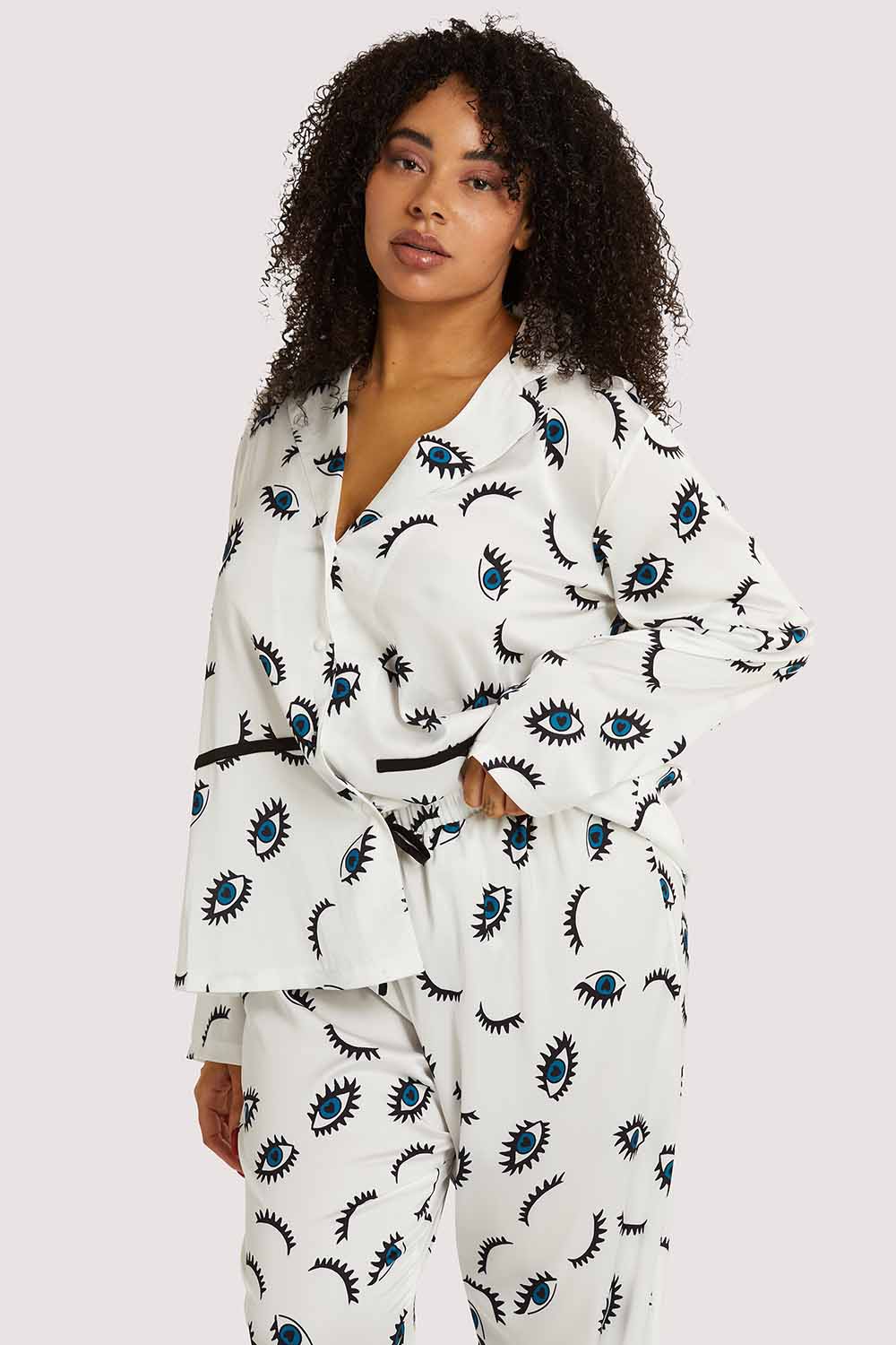 Winking Eye Print Satin Pyjama Set